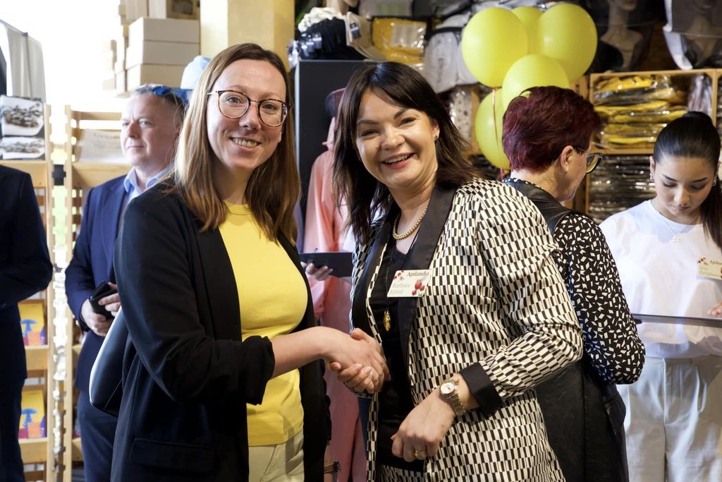 powitanie na otwarciu Apilandii