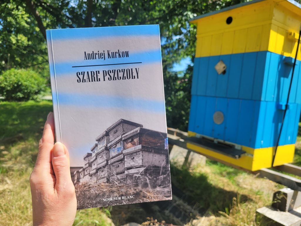Książka pt. Szare pszczoły