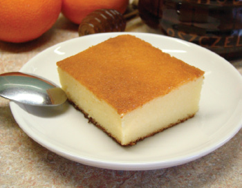 Z pasieki do kuchni: Sernik wiedeński. Surówka z kapusty pekińskiej z miodem 