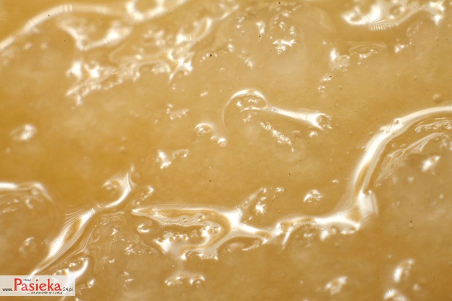 Krystalizacja i dekrystalizacja – naturalne procesy zachodzące w miodzie