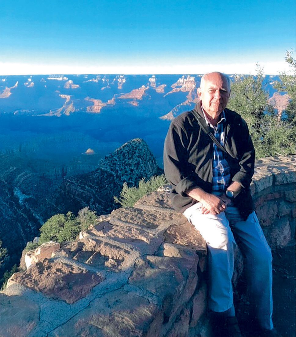 Wspomnienie o Profesorze Bogdanie Kędzi – orędowniku mikrobiologii leku roślinnego i apiterapii