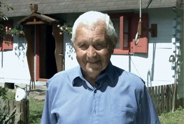 Dla mnie miód nie jest lekarstwem. Dla mnie lekarstwem są pszczoły. Wywiad ze 100-letnim pszczelarzem Stefanem Antolakiem